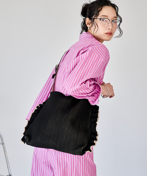 FREAK'S STORE(フリークスストア)の「<新色追加>限定展開 配色ニットフリルワンショルダーバッグ(ショルダーバッグ・レディース・サックスブルー/ブラック/ピンク/グレー・ONE SIZE)」の14枚目の写真