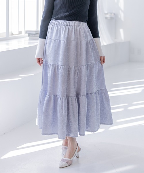 CLEAR BASIC（クリアベーシック）の「シュリンク加工ティアードロングスカート[大人 フェミニン 上品]≪新作≫（スカート・レディース・オフホワイト/ブラック/ブルーグレー・F）」の3枚目の写真