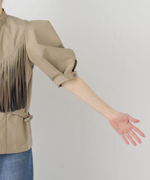 TOGA PULLA（トーガ　プルラ）の「TOGA PULLA TWILL FRINGE BLOUSE TP261-FJ226：ブラウス（シャツ/ブラウス・レディース・ベージュ・38）」の8枚目の写真