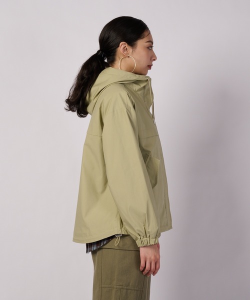 Eddie Bauer（エディーバウアー）の「メトロ マウンテンジャケット（マウンテンパーカー・レディース・ライトオリーブ/ベージュ/ブラック・M/S/XL/L）」の6枚目の写真