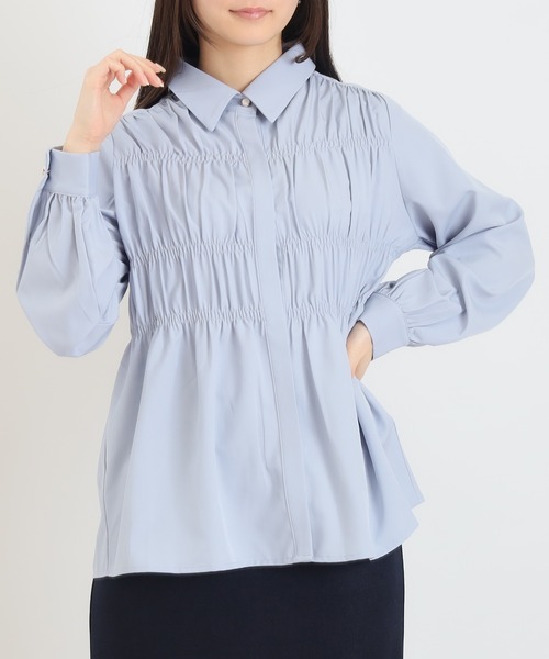 TRUDEA（トルディア）の「シャーリングシャツ(ストライプ・無地)（シャツ/ブラウス・レディース・アイボリー/サックスブルー/その他・MEDIUM）」の3枚目の写真