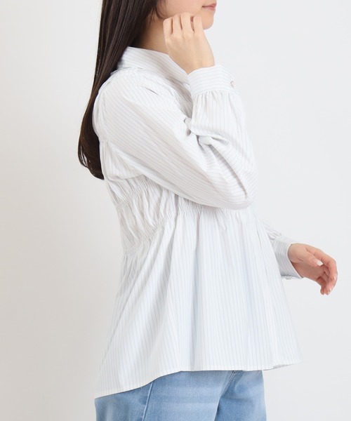 TRUDEA（トルディア）の「シャーリングシャツ(ストライプ・無地)（シャツ/ブラウス・レディース・アイボリー/サックスブルー/その他・MEDIUM）」の7枚目の写真