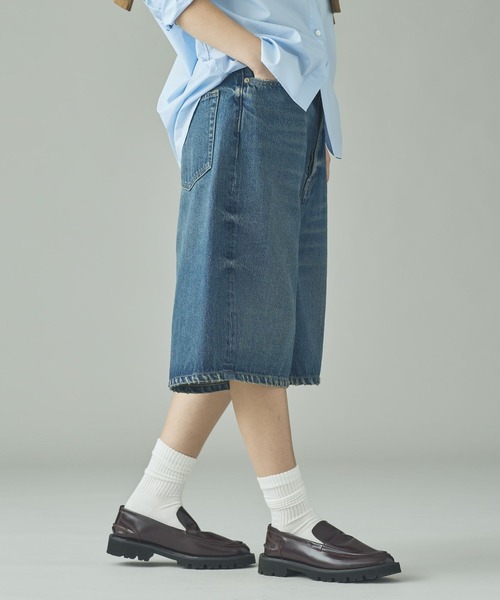 Curensology（カレンソロジー）の「Curensology(カレンソロジー)/＜&RC＞ワイドルーズハーフデニムパンツ（デニムパンツ・レディース・インディゴブルー/ブラック・36/40/38）」の4枚目の写真