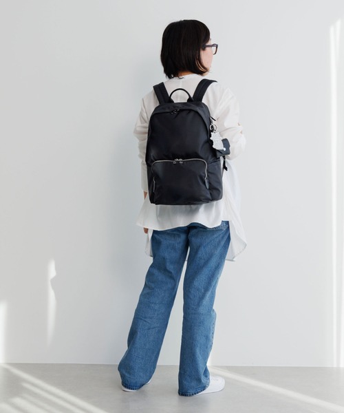 ace.(エース)の「リュックサック フィカス 20L ace.×HAyU 19105(バックパック/リュック・レディース・ブラック/ライトグレー/チャコール・FREE)」の2枚目の写真