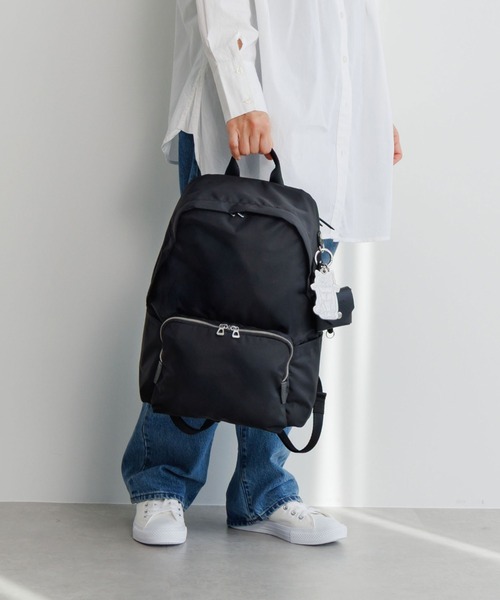 ace.(エース)の「リュックサック フィカス 20L ace.×HAyU 19105(バックパック/リュック・レディース・ブラック/ライトグレー/チャコール・FREE)」の4枚目の写真
