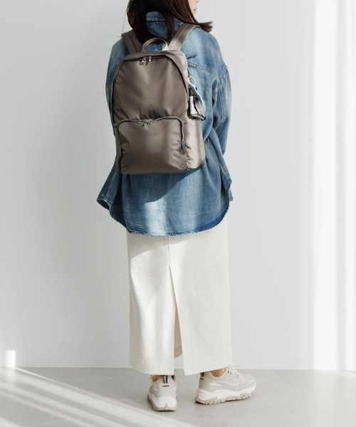 ace.(エース)の「リュックサック フィカス 20L ace.×HAyU 19105(バックパック/リュック・レディース・ブラック/ライトグレー/チャコール・FREE)」の10枚目の写真