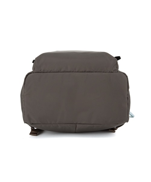 ace.(エース)の「リュックサック フィカス 20L ace.×HAyU 19105(バックパック/リュック・レディース・ブラック/ライトグレー/チャコール・FREE)」の17枚目の写真