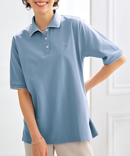 BELLUNA PLUS(ベルーナ)の「多機能付配色刺しゅうポロシャツ(Tシャツ/カットソー・レディース・ピンク/ブルー/オフホワイト/ネイビー・X-LARGE/MEDIUM/LARGE)」の3枚目の写真