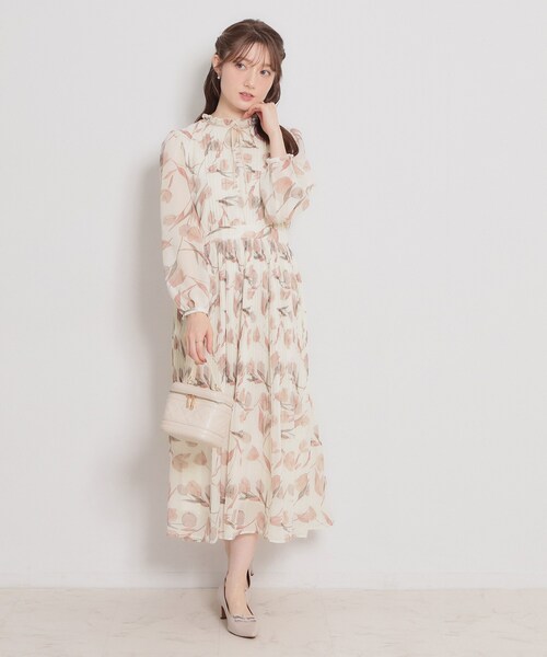 couture brooch(クチュールブローチ)の「【洗える・着映え】チューリップ柄 ワンピース(ワンピース・レディース・オフホワイト・36/38/40/42)」の3枚目の写真