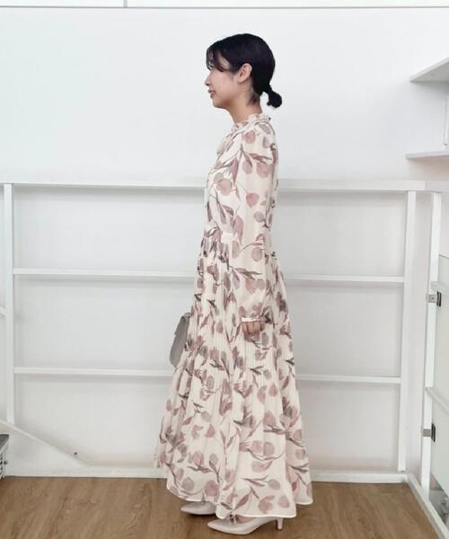 couture brooch(クチュールブローチ)の「【洗える・着映え】チューリップ柄 ワンピース(ワンピース・レディース・オフホワイト・36/38/40/42)」の9枚目の写真