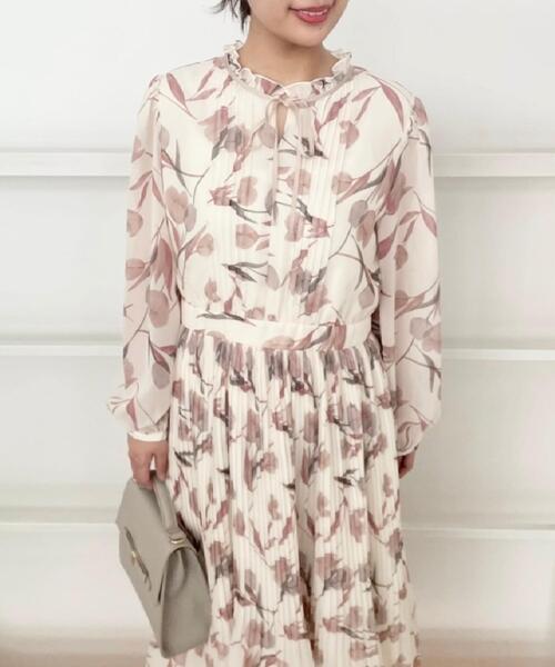 couture brooch(クチュールブローチ)の「【洗える・着映え】チューリップ柄 ワンピース(ワンピース・レディース・オフホワイト・36/38/40/42)」の11枚目の写真