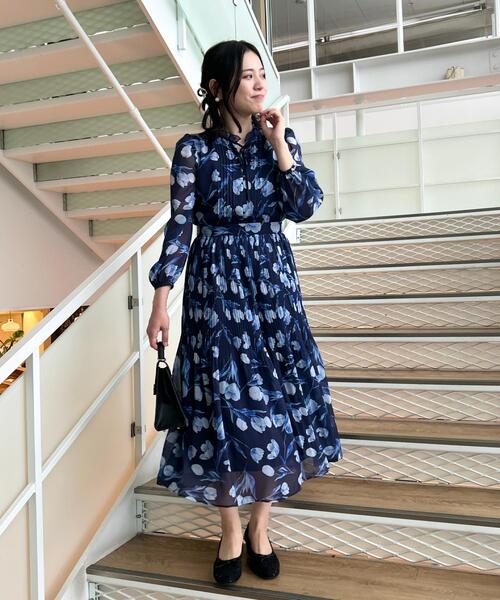 couture brooch(クチュールブローチ)の「【洗える・着映え】チューリップ柄 ワンピース(ワンピース・レディース・オフホワイト・36/38/40/42)」の18枚目の写真