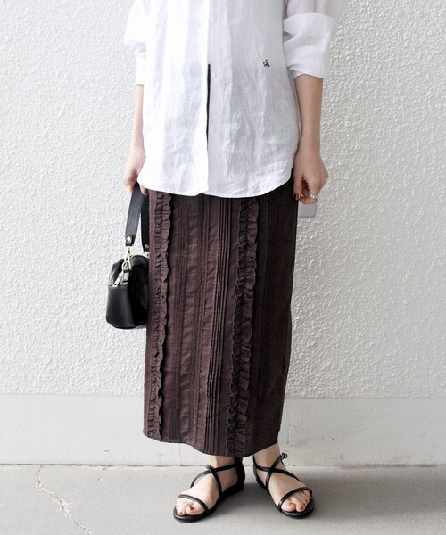 SHIPS any（シップス エニィ）の「SHIPS any:〈手洗い可能〉リネンミックス Iライン フリル イージー スカート（スカート・レディース・ブラウン/オフホワイト/ブラック・ONE SIZE）」の3枚目の写真