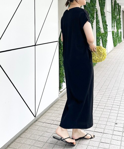 Rie Miller(リエミラー)の「ウォッシャブル袖口リブマキシ丈ワンピースジョーゼットダンボール(ワンピース・レディース・ブラック/オフホワイト・38)」の22枚目の写真