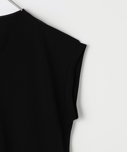 Rie Miller(リエミラー)の「ウォッシャブル袖口リブマキシ丈ワンピースジョーゼットダンボール(ワンピース・レディース・ブラック/オフホワイト・38)」の10枚目の写真