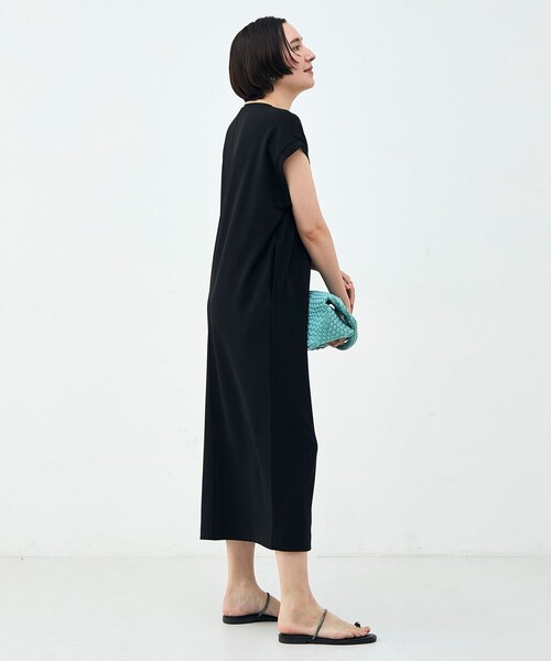 Rie Miller(リエミラー)の「ウォッシャブル袖口リブマキシ丈ワンピースジョーゼットダンボール(ワンピース・レディース・ブラック/オフホワイト・38)」の20枚目の写真