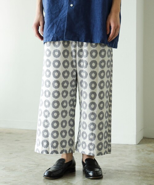 fennica(フェニカ)の「久留米絣 イージーパンツ 26SS(その他パンツ・メンズ・その他/ホワイト/ネイビー・MEDIUM/LARGE/SMALL)」の1枚目の写真