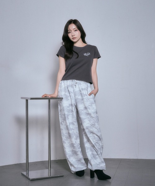 ANDGEEBEE（アンジービー）の「レースハートTシャツ（Tシャツ/カットソー・レディース・チャコールグレー/ブラック/ホワイト・SMALL/X-LARGE）」の10枚目の写真