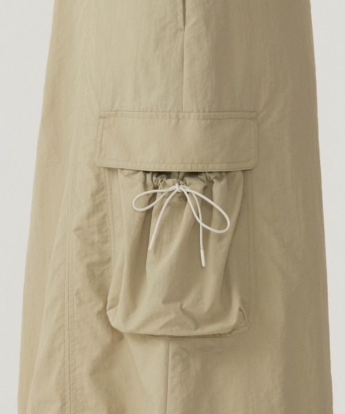 COVERNAT WOMAN（カバーナットウーマン）の「ウーマンストリングカーゴスカートLight Khaki（スカート・レディース・その他・WS/WM）」の8枚目の写真