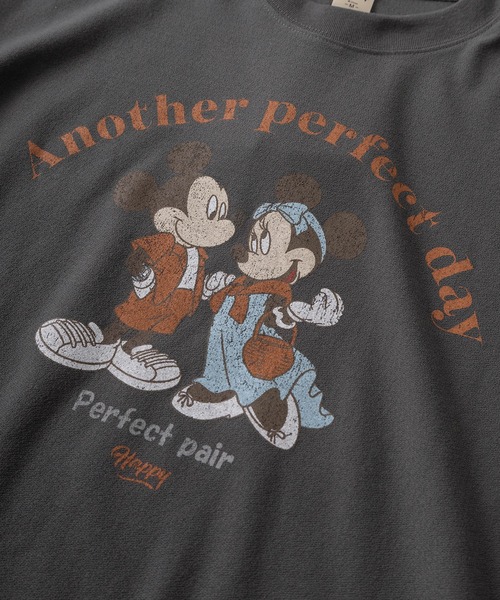Disney(ディズニー)の「【71】【Disney/ディズニー】ミッキーマウス&ミニーマウス クールマックス 梨地 フロント&バックプリント クルーネックTシャツ/ユニセックス/レディース/メンズ(Tシャツ/カットソー・レディース・チャコールグレー/グレー系その他/ホワイト/ベージュ・M/L/XL)」の7枚目の写真