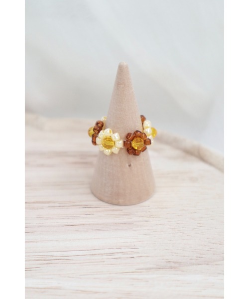 tone（トーン）の「【月照】フラワービーズリング(MA)（リング・レディース・モカ/ベージュ/イエロー/オレンジ・FREE）」の3枚目の写真