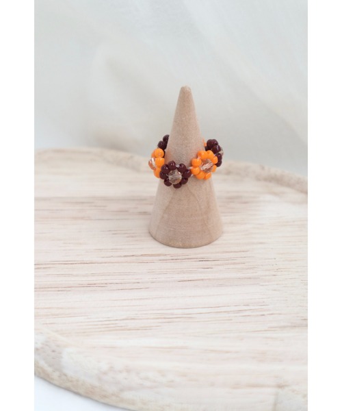 tone（トーン）の「【月照】フラワービーズリング(MA)（リング・レディース・モカ/ベージュ/イエロー/オレンジ・FREE）」の4枚目の写真