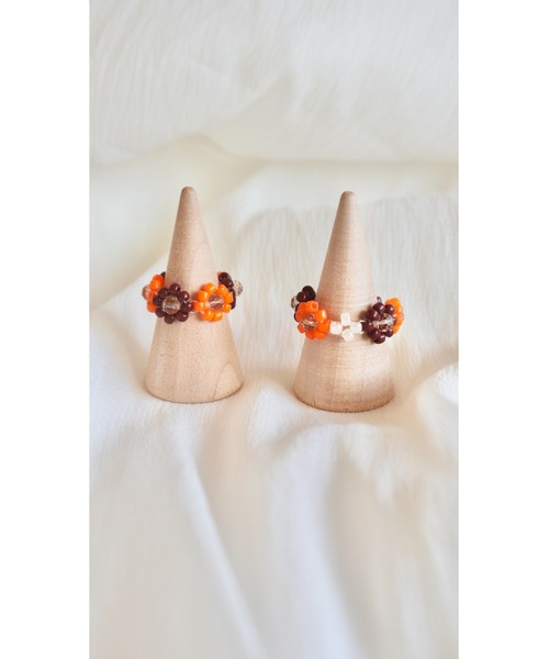 tone（トーン）の「【月照】フラワービーズリング(MA)（リング・レディース・モカ/ベージュ/イエロー/オレンジ・FREE）」の5枚目の写真