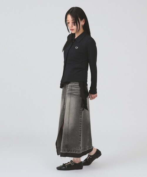 Ray BEAMS(レイビームス)の「【別注】FRED PERRY / ロングスリーブ ボタン ポロシャツ(Tシャツ/カットソー・レディース・ネイビー/サックスブルー・10)」の4枚目の写真