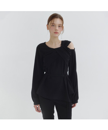 MICANE（ミケーネ）の「ユリア ワンショルダーストラップブラウス（シャツ/ブラウス）」