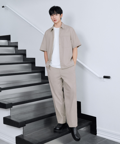 MINDBRIDGE(マインドブリッジ)の「リラックスフィットフルバンディングパンツ(その他パンツ・メンズ・カーキ/ライトベージュ・36/32/30/29)」の3枚目の写真