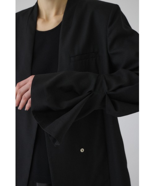 RIM.ARK(リムアーク)の「Twist sleeve light JK ツイストスリーブライトジャケット(ノーカラージャケット・レディース・ブラック/ベージュ・38/36)」の15枚目の写真