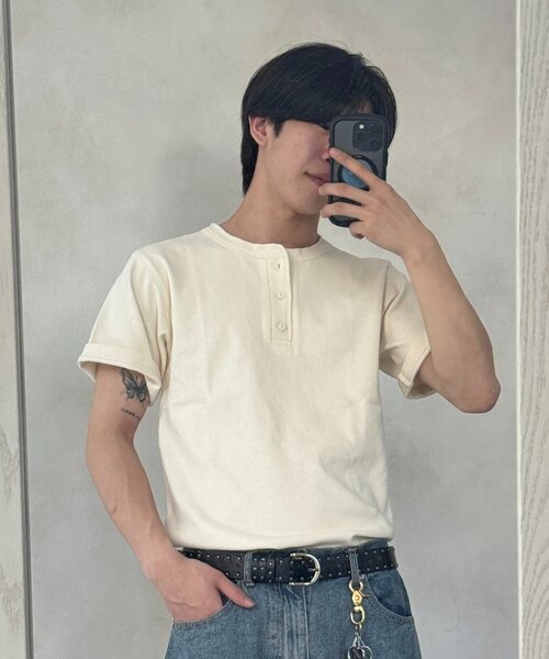 CPCM(シーピーシーエム)の「スパンリブヘンリーT(Tシャツ/カットソー・メンズ・カーキ/ブラック/ホワイト・MEDIUM/LARGE)」の2枚目の写真