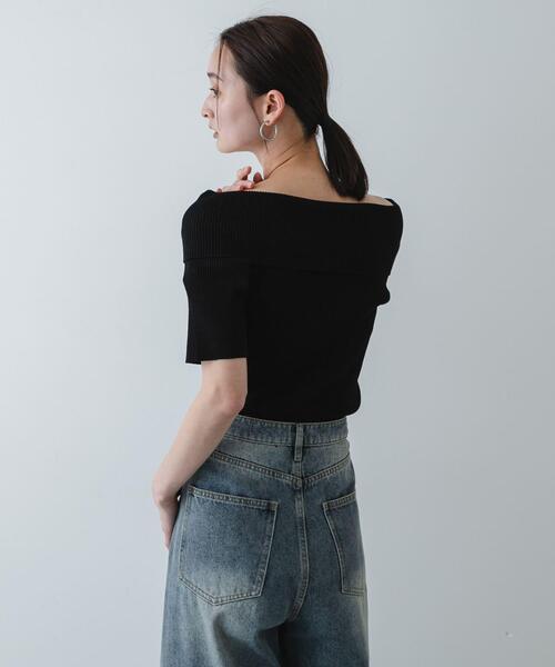 SENSE OF PLACE by URBAN RESEARCH(センスオブプレイスバイアーバンリサーチ)の「『洗濯可』メタルボタンオフショルリブセーター(ニット/セーター・レディース・オフホワイト/ブラック/イエロー・ONE)」の11枚目の写真