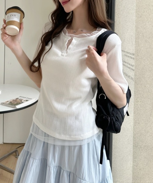 Ada.(エイダ)の「重ね着風 シアートリム ヘンリー リブ トップス(Tシャツ/カットソー・レディース・ホワイト/ブルー/ブラック・FREE)」の5枚目の写真