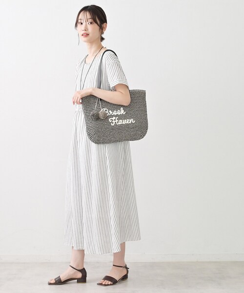 Dessin（デッサン）の「【A4収納可】ロゴ刺繍ポンポンチャーム付きペーパーメッシュトート（トートバッグ・レディース・ライトグレー系4/ネイビー/グリーン系・00）」の9枚目の写真