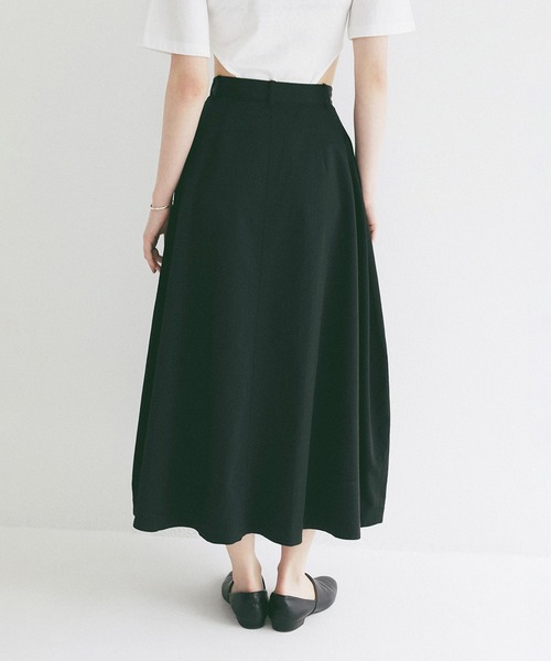 CLANE(クラネ)の「COCOON LINE VOLUME SKIRT(スカート・レディース・ベージュ/ブラック/ホワイト・1/0)」の7枚目の写真