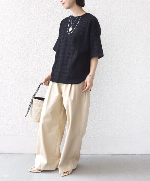 SHIPS（シップス）の「【WEB限定】〈手洗い可能〉ウェーブ クレープ ショート スリーブ カットソー（Tシャツ/カットソー・レディース・ナチュラル/ベージュ/ブラック・ONE SIZE）」の12枚目の写真