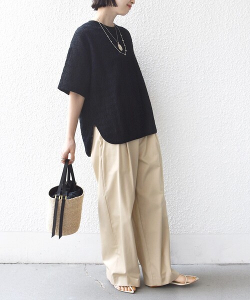 SHIPS（シップス）の「【WEB限定】〈手洗い可能〉ウェーブ クレープ ショート スリーブ カットソー（Tシャツ/カットソー・レディース・ナチュラル/ベージュ/ブラック・ONE SIZE）」の14枚目の写真