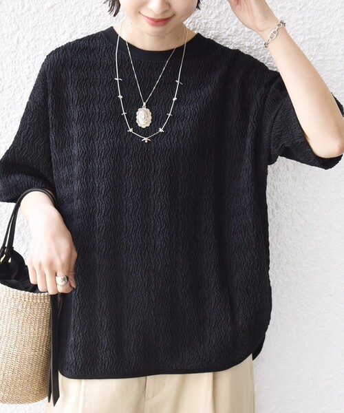 SHIPS（シップス）の「【WEB限定】〈手洗い可能〉ウェーブ クレープ ショート スリーブ カットソー（Tシャツ/カットソー・レディース・ナチュラル/ベージュ/ブラック・ONE SIZE）」の18枚目の写真
