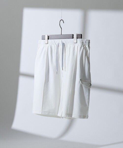 DESIGNWORKS（デザインワークス）の「【接触冷感 / COVEROSS(R) 】ミリタリーピンタックショーツ / セットアップ対応（その他パンツ・メンズ・ホワイト/ライトグレー/ブラック/ブラウン・48/46）」の2枚目の写真