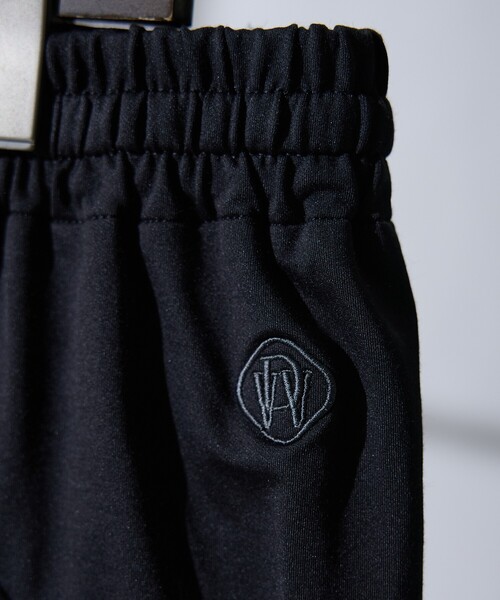 DESIGNWORKS（デザインワークス）の「【接触冷感 / COVEROSS(R) 】ミリタリーピンタックショーツ / セットアップ対応（その他パンツ・メンズ・ホワイト/ライトグレー/ブラック/ブラウン・48/46）」の9枚目の写真