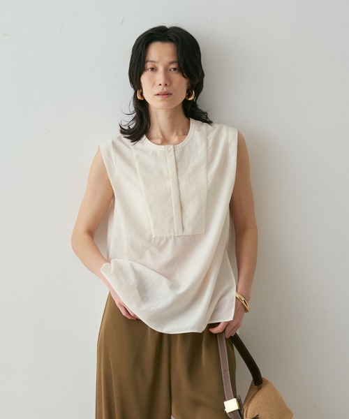 qualite(カリテ)の「シルキーローンブラウス 春服 夏服 オフィスカジュアル(シャツ/ブラウス・レディース・アイボリー/ライム・フリー)」の15枚目の写真