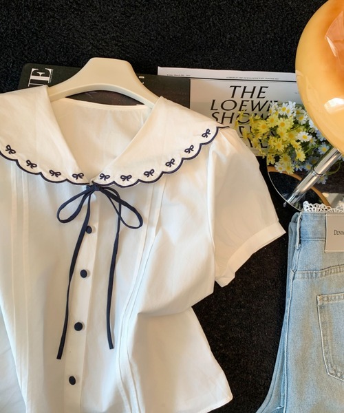 LUCPY(ラクピー)の「配色リボンセーラーカラーブラウス(シャツ/ブラウス・レディース・ホワイト・LARGE/MEDIUM/SMALL)」の3枚目の写真