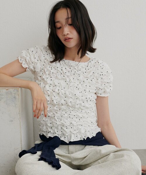 DISCOAT（ディスコート）の「シャーリング半袖Tシャツ（Tシャツ/カットソー・レディース・オフホワイト/ブラック/ピンク/ブラウン/ホワイト・FREE）」の10枚目の写真