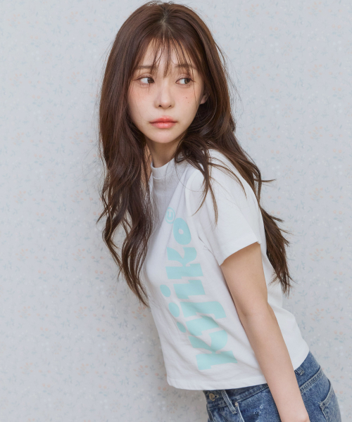 KIJIKO(キジコ)の「ke406. Kijiko Big Logo Semi-Crop Tee White(Tシャツ/カットソー・レディース・ホワイト・FREE)」の2枚目の写真