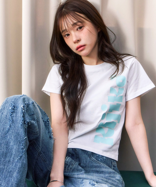 KIJIKO(キジコ)の「ke406. Kijiko Big Logo Semi-Crop Tee White(Tシャツ/カットソー・レディース・ホワイト・FREE)」の3枚目の写真