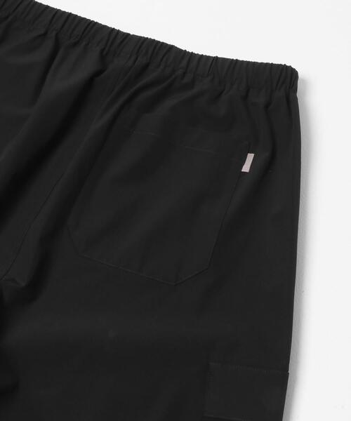 URBAN RESEARCH Sonny Label(アーバンリサーチサニーレーベル)の「『接触冷感』『速乾』BREEZE FITイージーカーゴショーツ(その他パンツ・メンズ・ネイビー/チャコールグレー/ブラック・LARGE/MEDIUM)」の7枚目の写真
