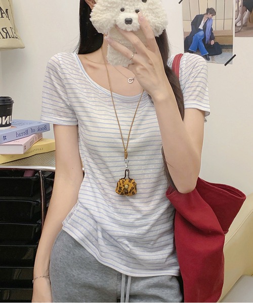 MAISON DE THERESE(メゾン ド テレーズ)の「5 色展開 ストライプ オフショルダー T シャツ ルーズ 着痩せ トップス(Tシャツ/カットソー・レディース・イエロー/ホワイト/ブラック/ブルー/グレー・M)」の4枚目の写真