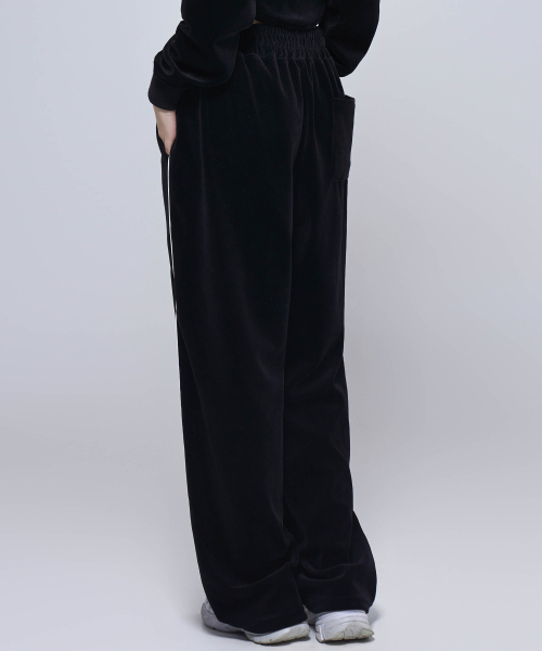 PHYSICAL GARMENTS（フィジカルガーメンツ）の「P5055 ウーマン ベロアパンツ [ブラック]（スウェットパンツ・レディース・ブラック・1/2）」の4枚目の写真