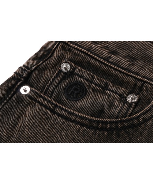A BATHING APE(アベイシングエイプ)の「BAPE STA PATCH 13 OZ RELAXED FIT DENIM SHORTS(デニムパンツ・メンズ・ベージュ/インディゴブルー・LARGE/MEDIUM/X-LARGE/SMALL/XX-LARGE)」の7枚目の写真